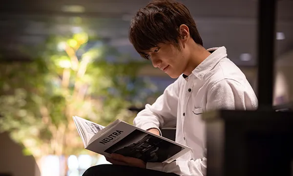 柚木の郷 コミック・雑誌コーナー